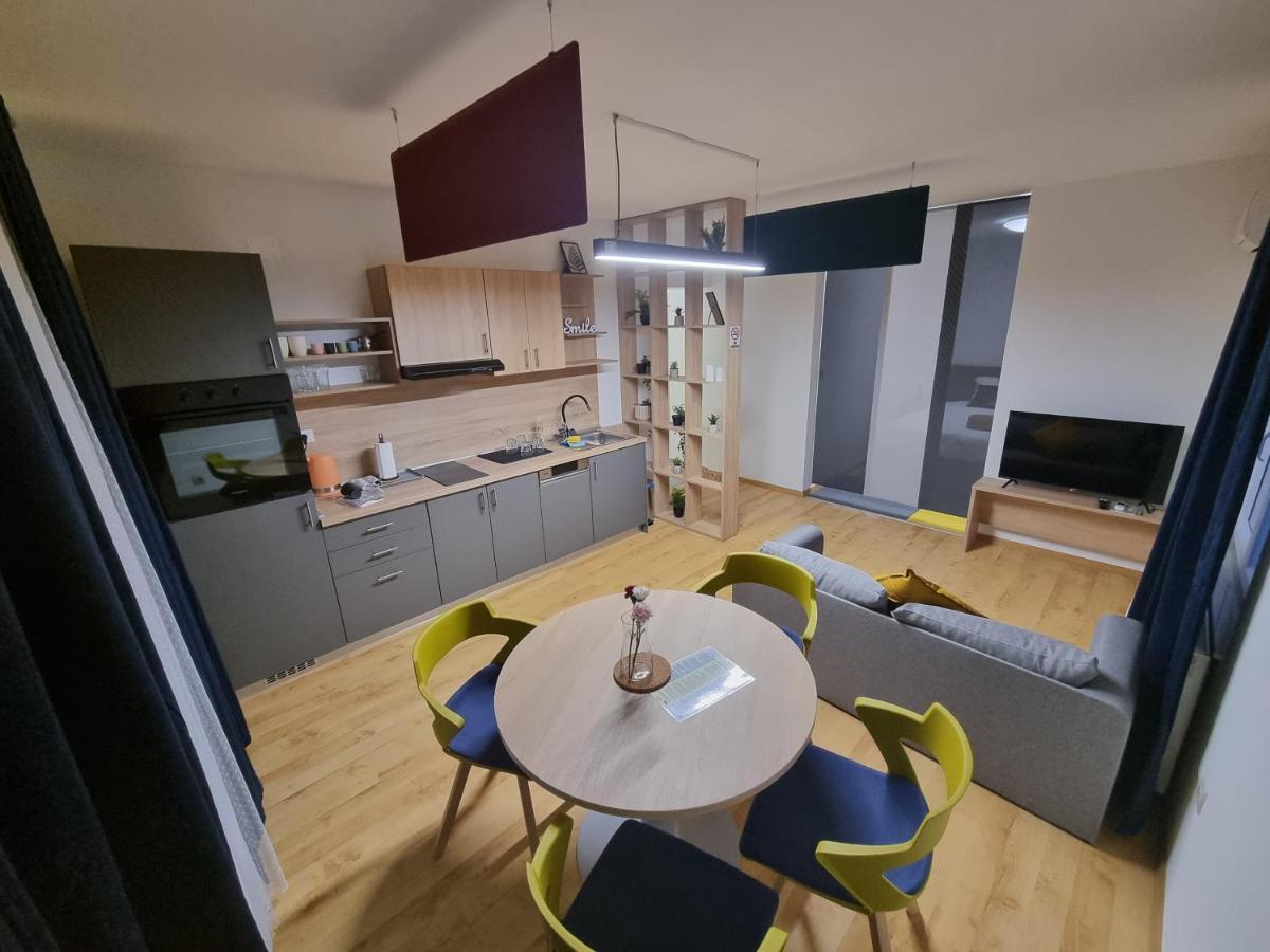 Kfn Concept One Apartamento Zagreb Exterior foto